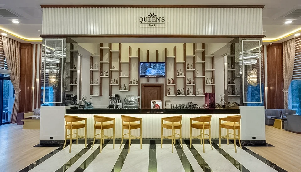 هتل آیدین بی کویین پالاس آنتالیا